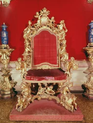 Venetian throne, carved and gilded, early 18th century
